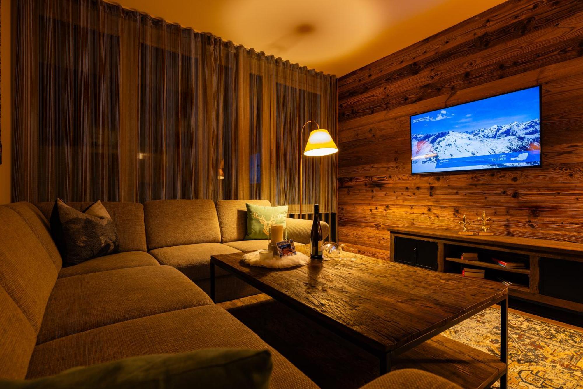 Апартаменты Haus Freunden Санкт-Антон-ам-Арльберг Экстерьер фото